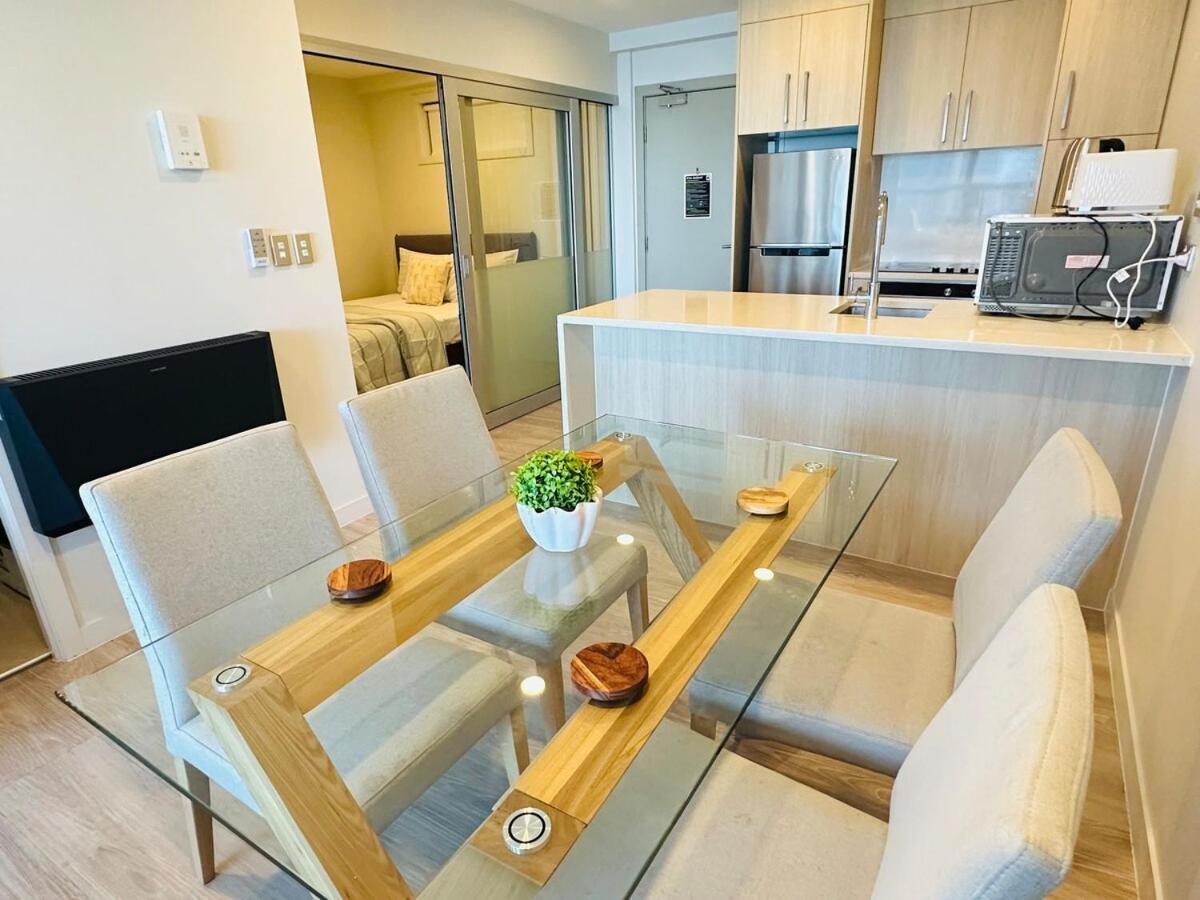 Apartment Spacious Magnificent Sea Views Front Of Sky Tower Auckland